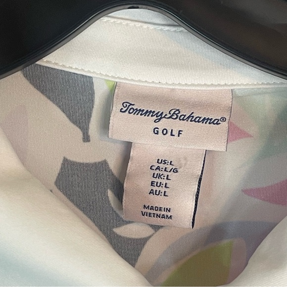 Tommy Bahama Golf Sleeveless 1/4 Zip Front Palm Leaf Top - Picture 2 of 4